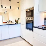 Oura Modern Poolside By Becherish