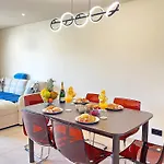 Oura Modern Poolside By Becherish *