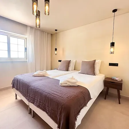 Oura Modern Poolside By Becherish Apartamento Albufeira