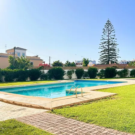 Oura Modern Poolside By Becherish Apartamento Albufeira